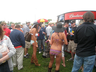 Illustration for article titled The Kentucky Derby Is Decadent And Depraved